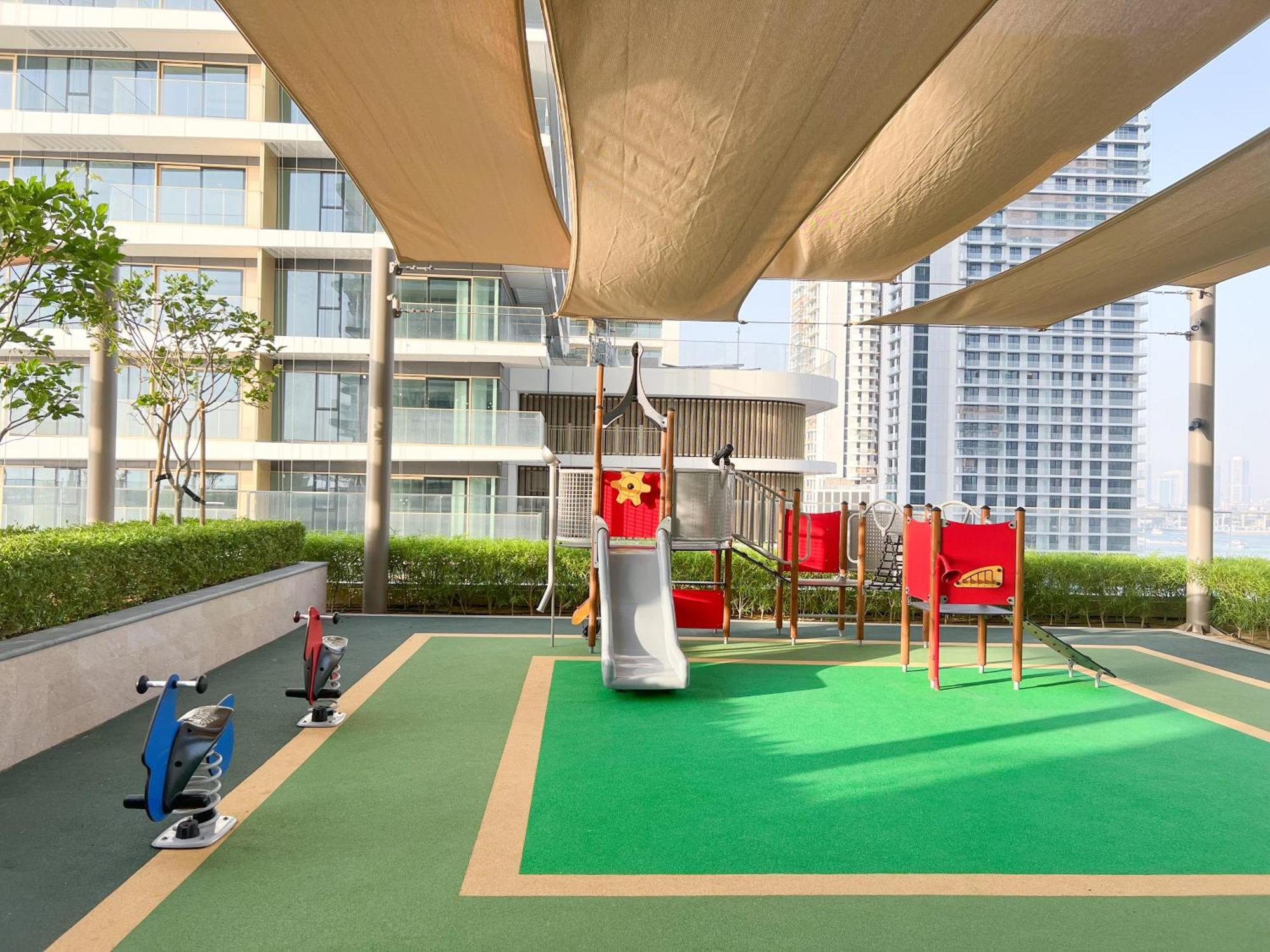 2br Beachfront Gem With Dazzling Views Of The Palm Apartment