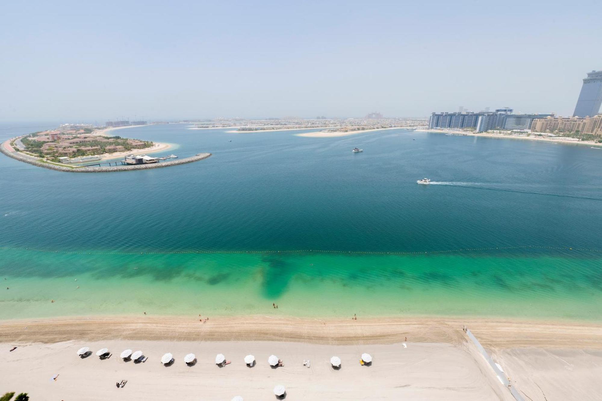 2br Beachfront Gem With Dazzling Views Of The Palm
