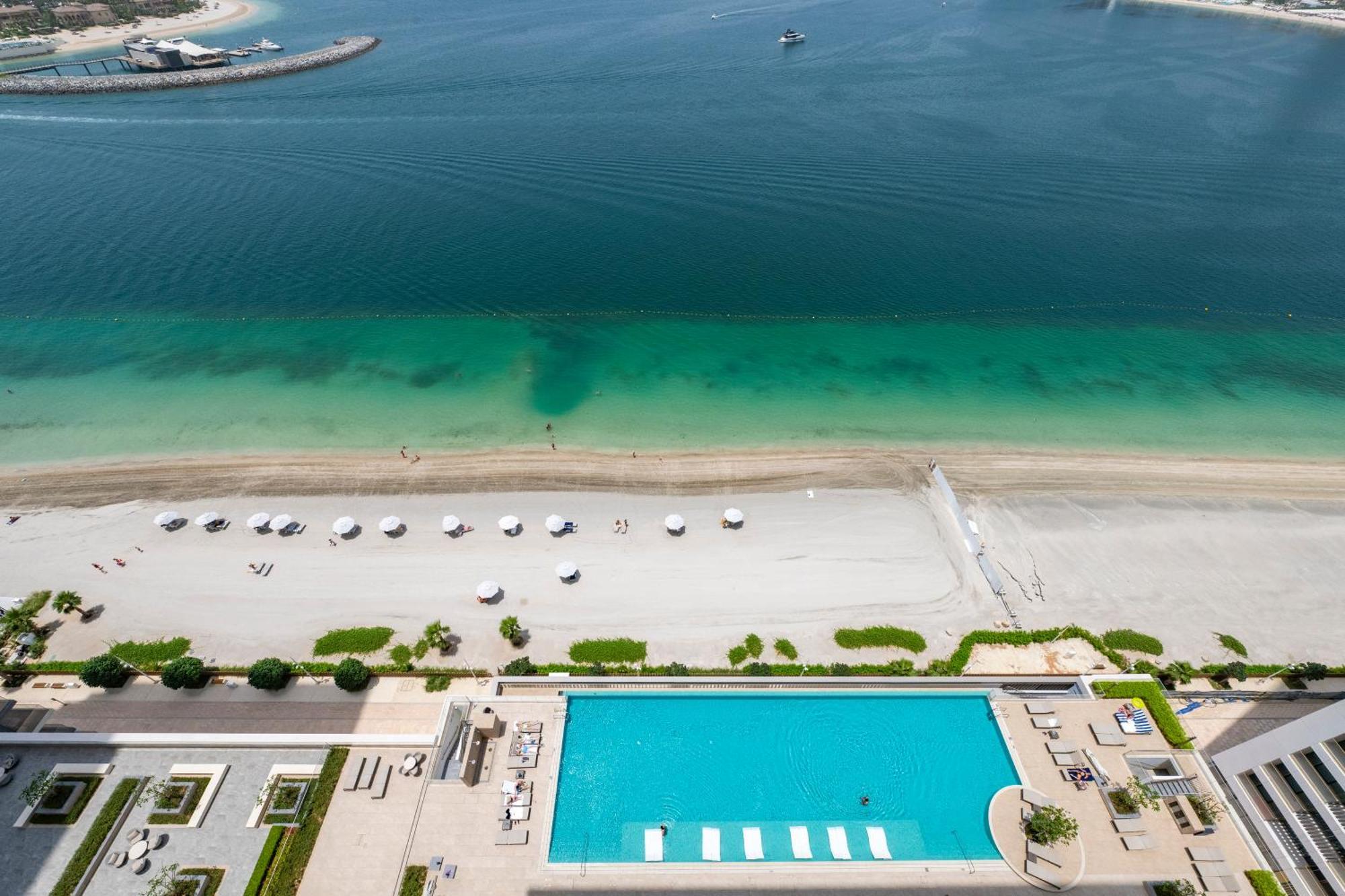 Apartment 2br Beachfront Gem With Dazzling Views Of The Palm Dubai