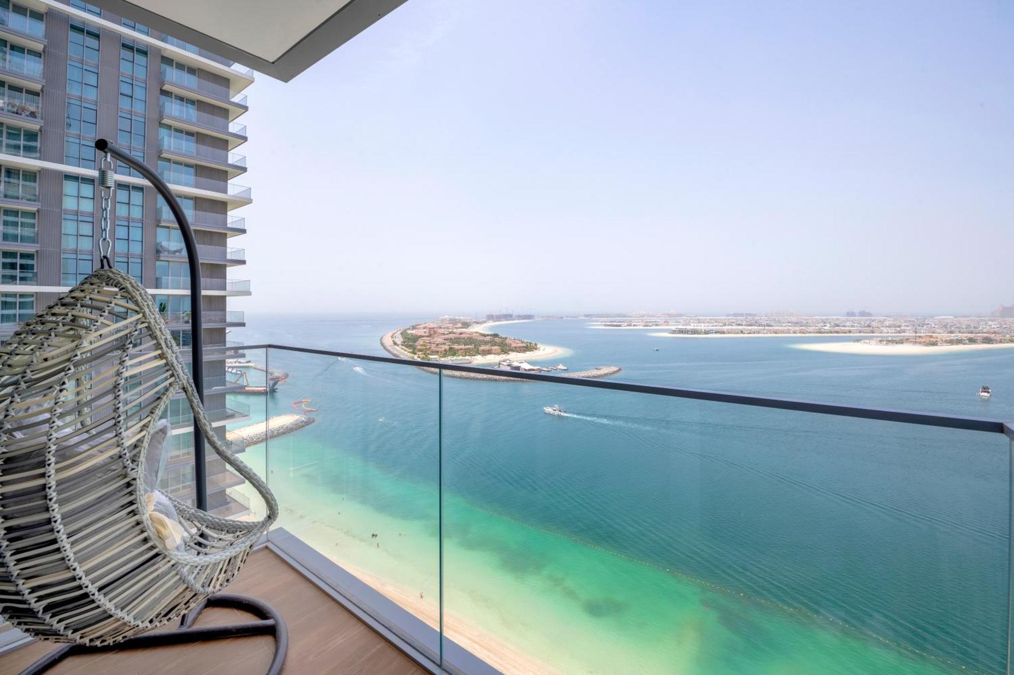 2br Beachfront Gem With Dazzling Views Of The Palm Apartment *