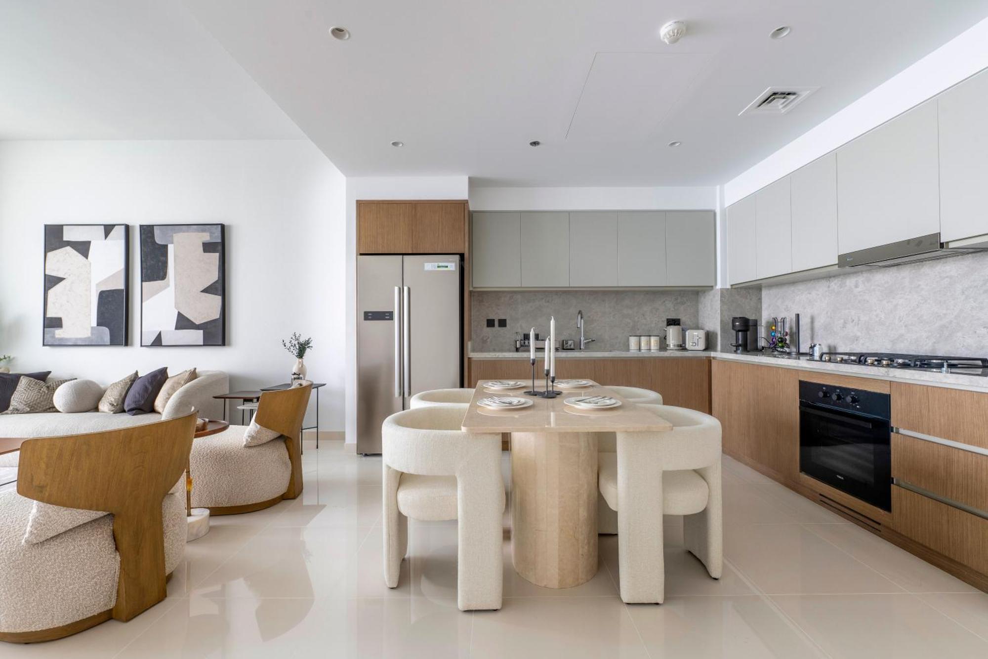 Apartment 2br Beachfront Gem With Dazzling Views Of The Palm